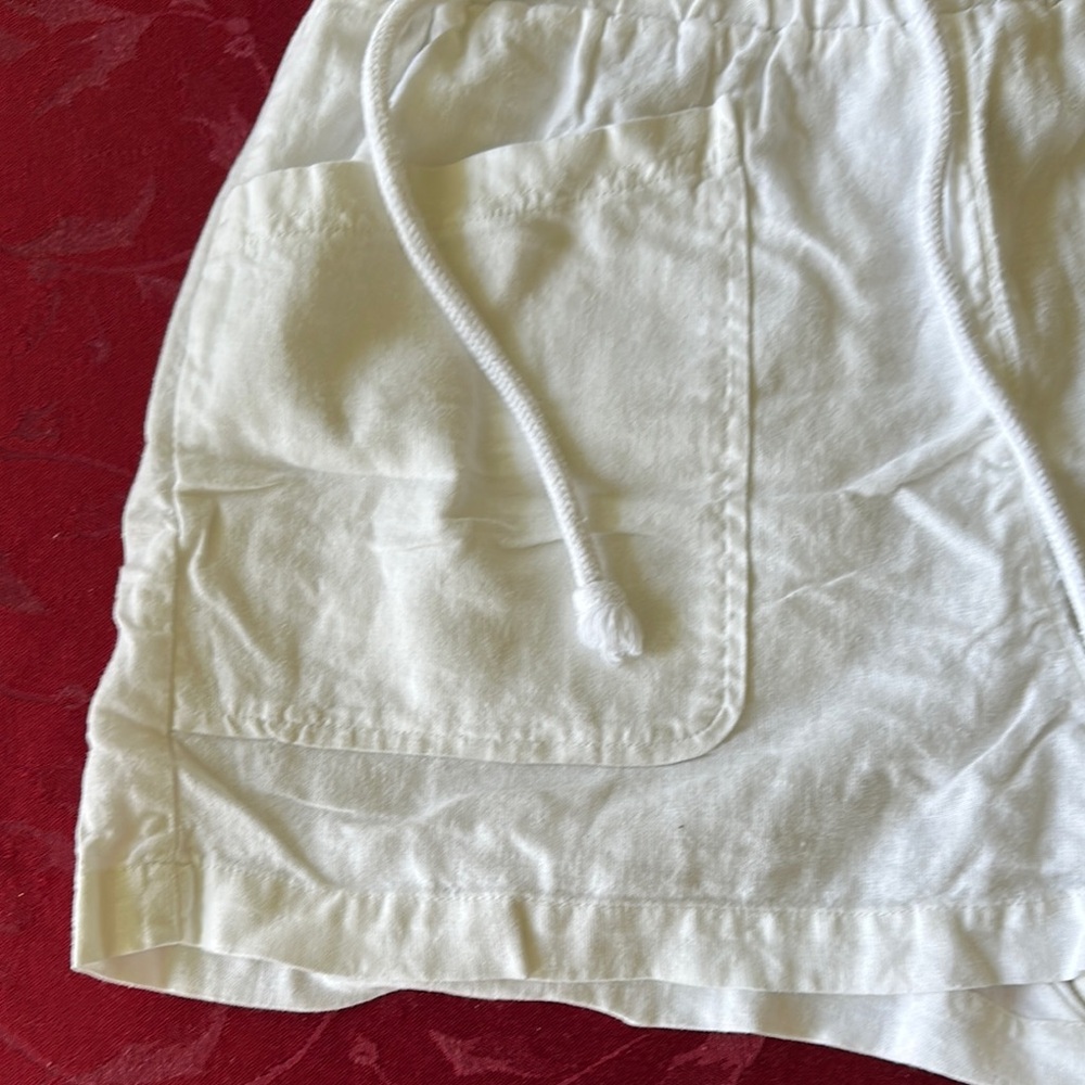 Universal Thread Women's White Linen Cargo Shorts EUC - Picture 6 of 7